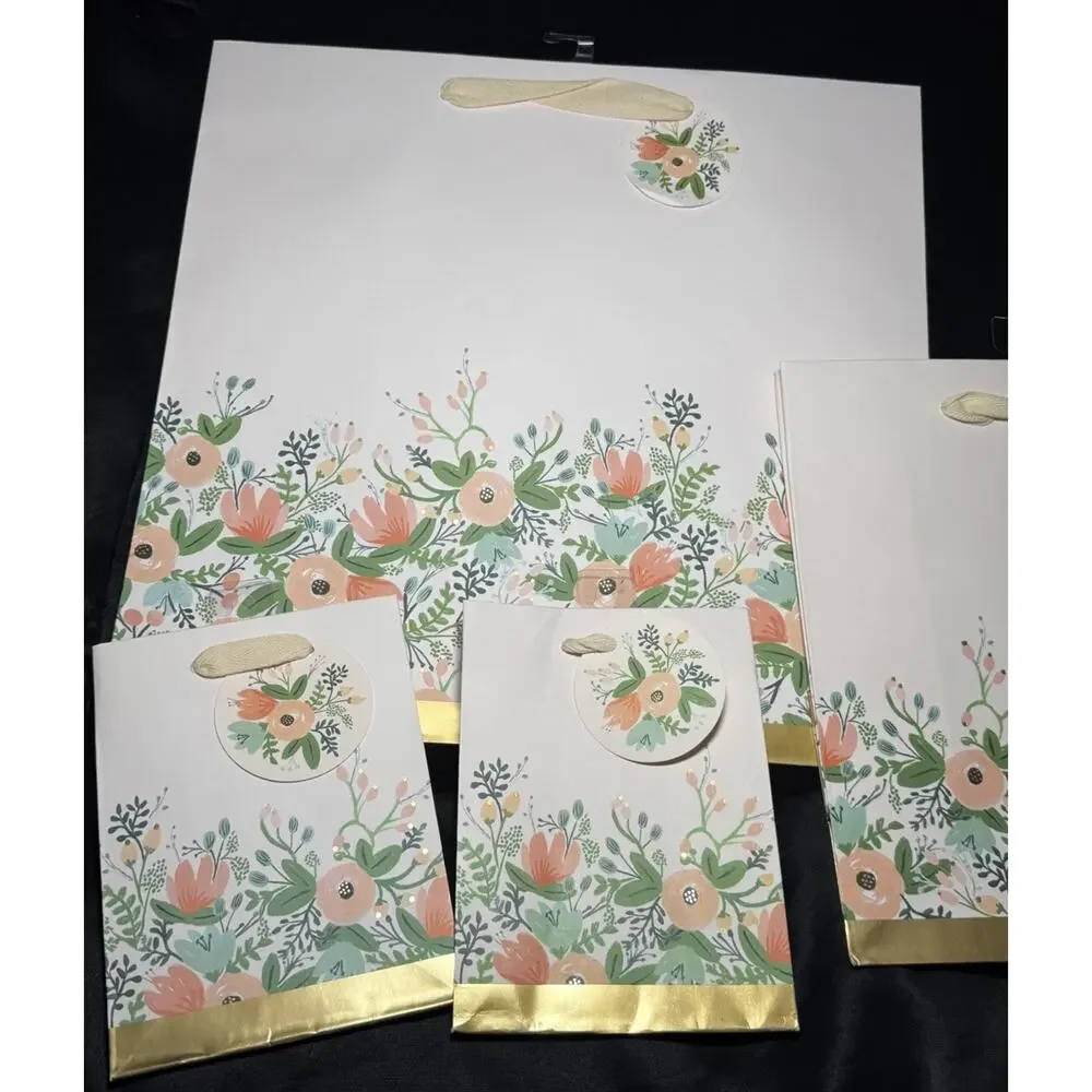 New Rifle Paper Co Wildflower Lot Of 5 1-Large 2-Medium 2-Small Flower Gift Bags